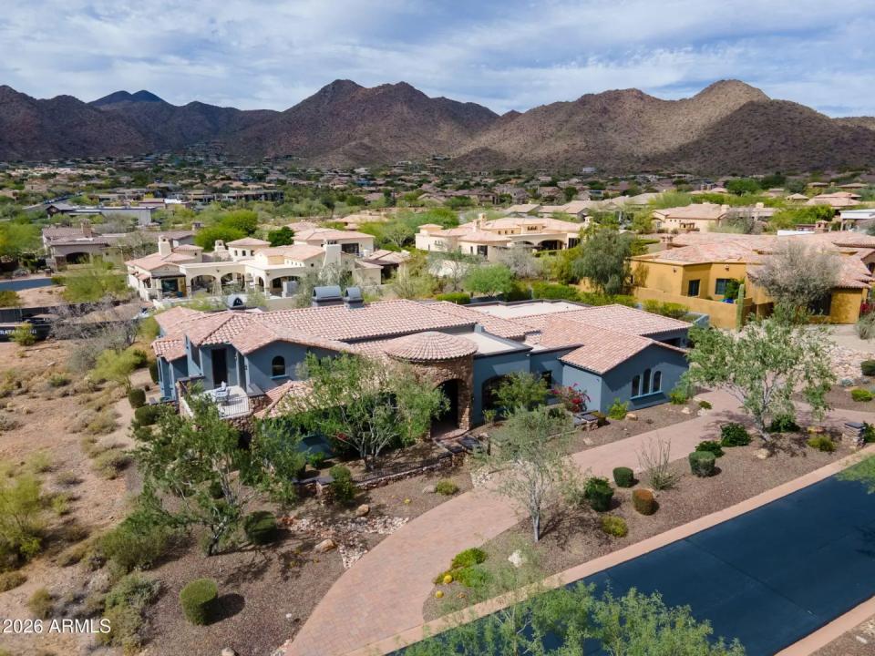 Real Estate Picture 2