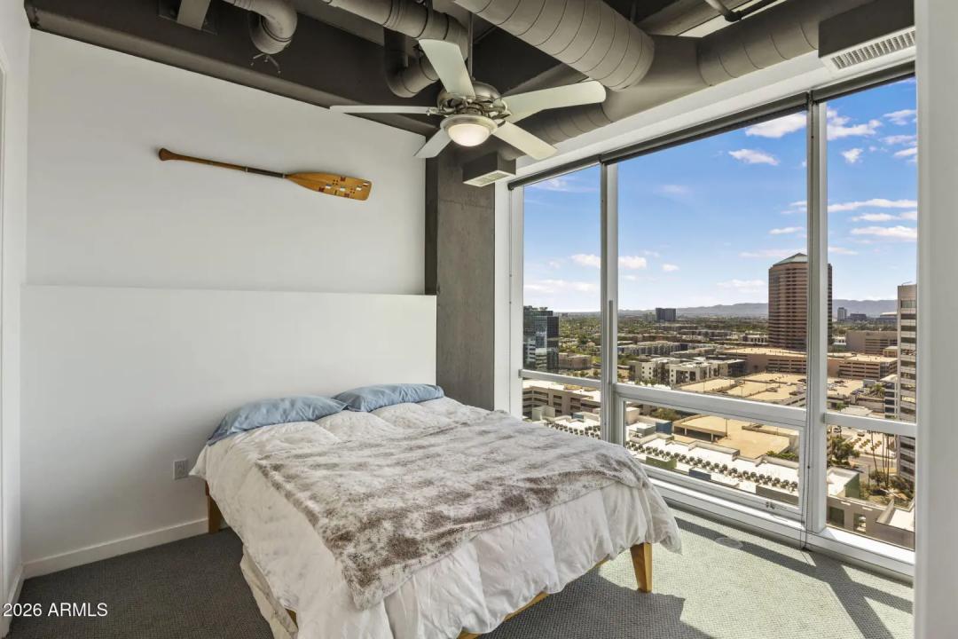 Real Estate Picture 6