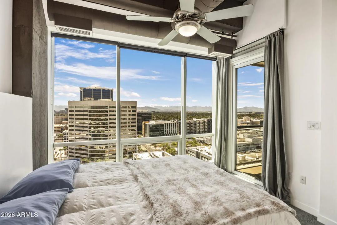 Real Estate Picture 7