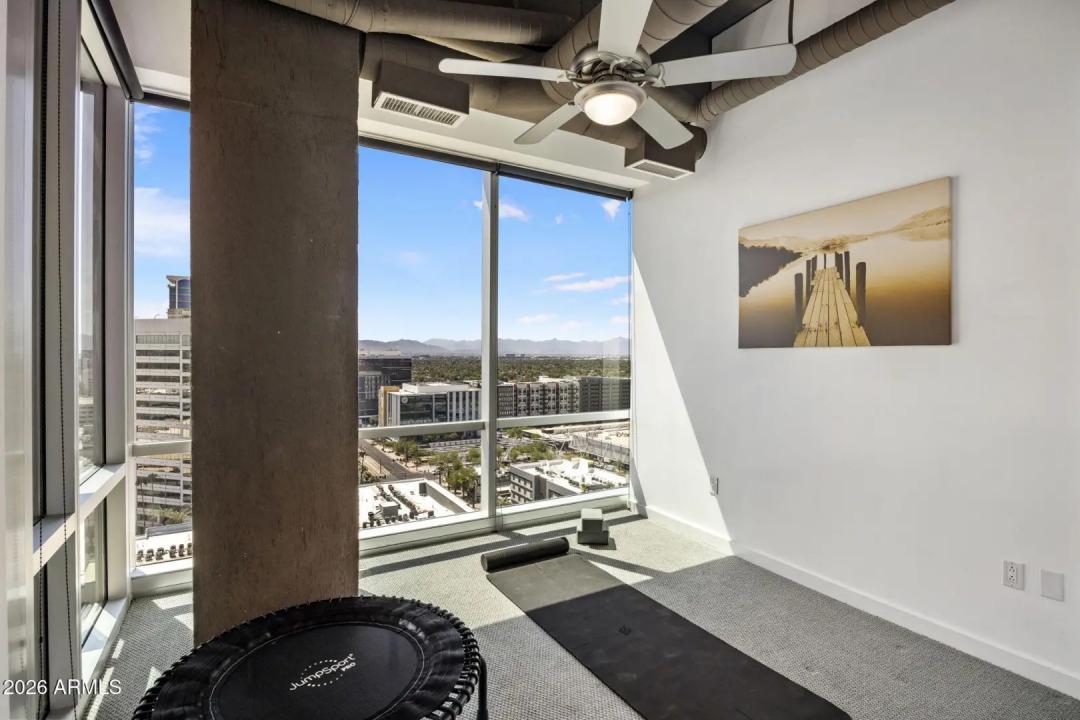 Real Estate Picture 9