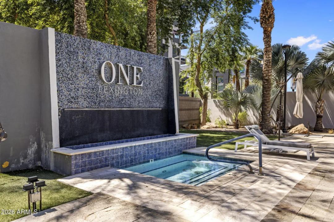 Real Estate Picture 14