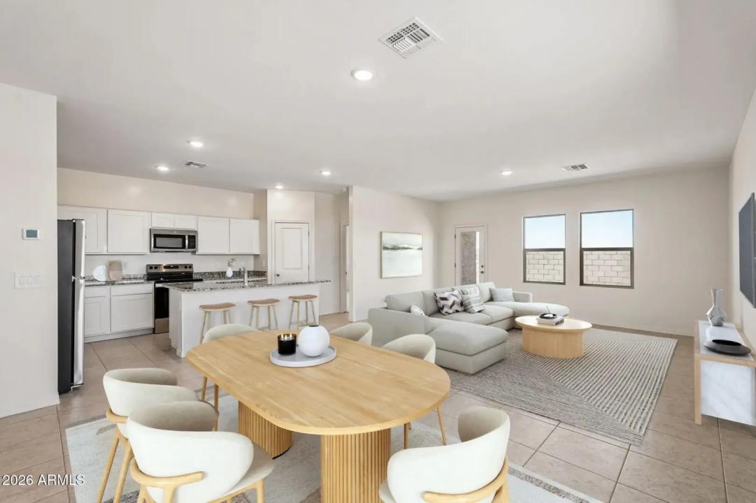 Real Estate Picture 6