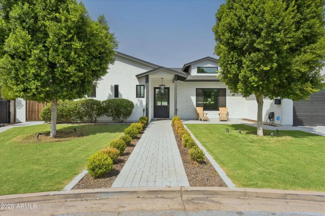 Real Estate Picture 2