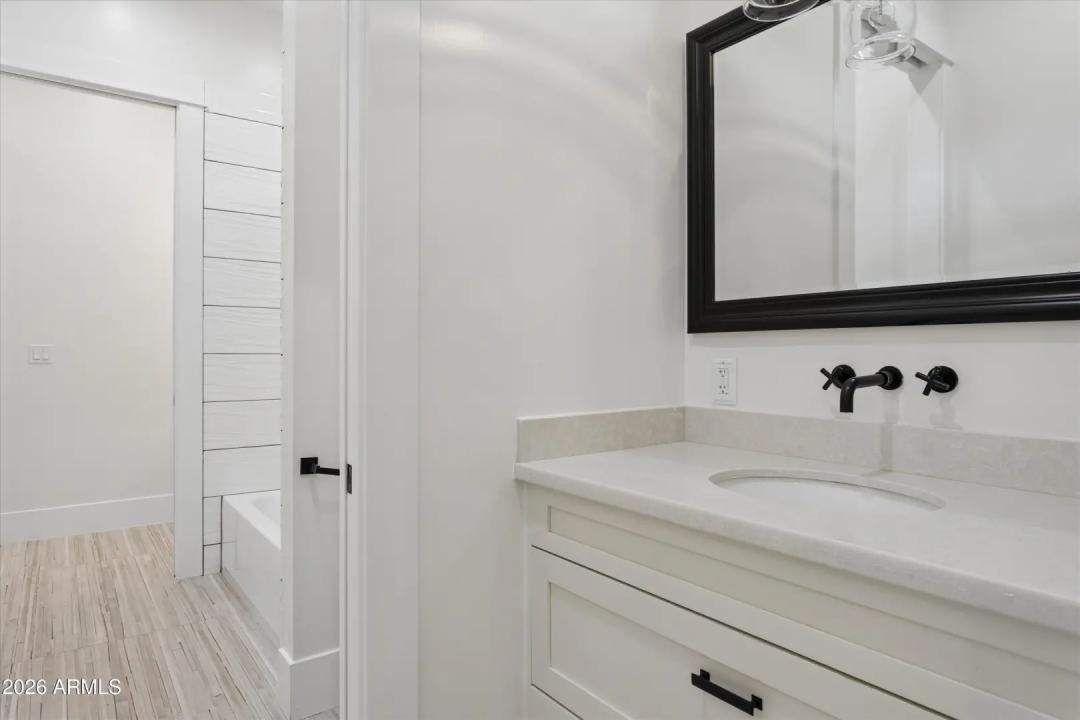 Real Estate Picture 26