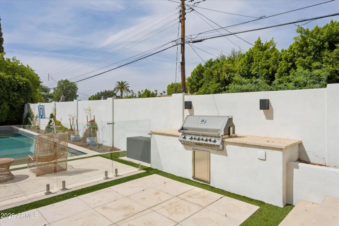 Real Estate Picture 31