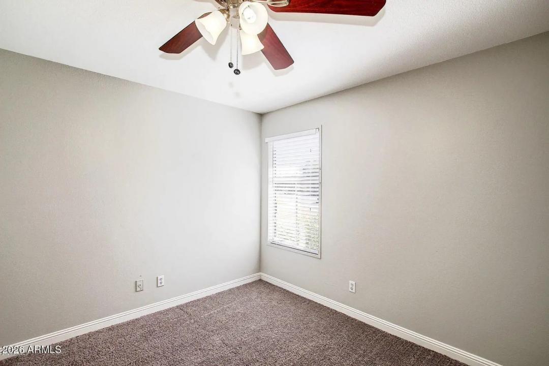 Real Estate Picture 12