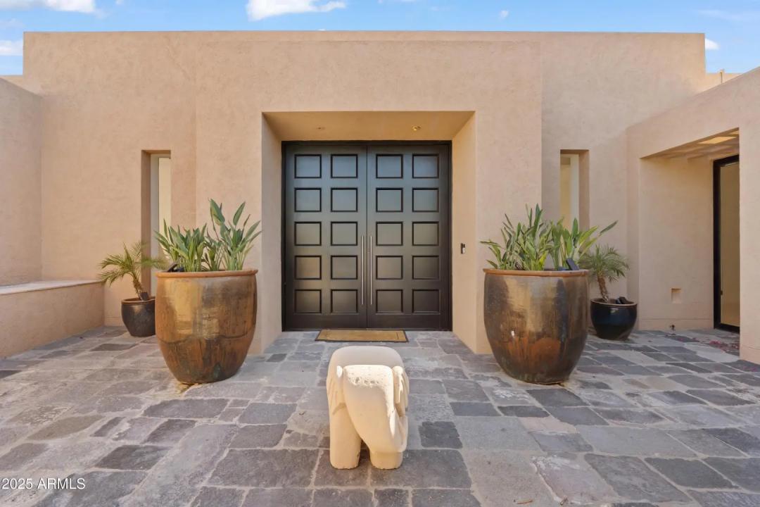 Real Estate Picture 8