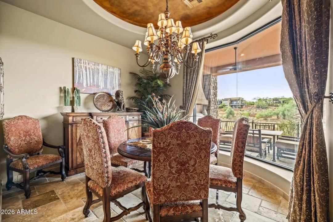 Real Estate Picture 14