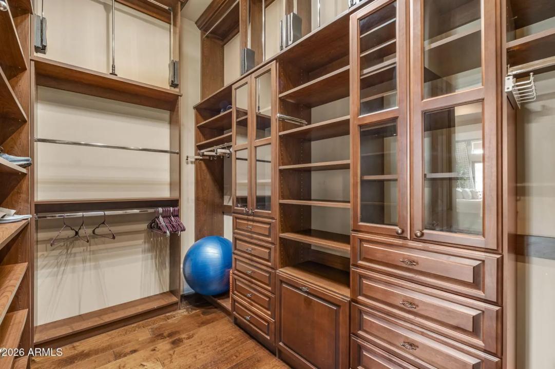 Real Estate Picture 21