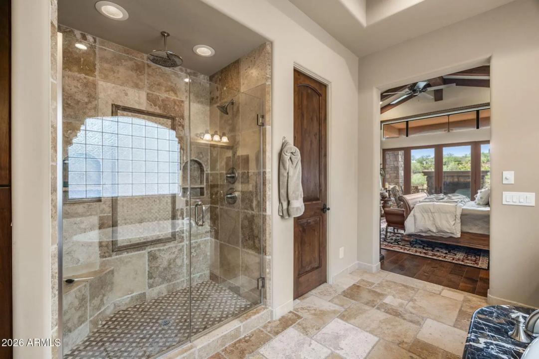 Real Estate Picture 20