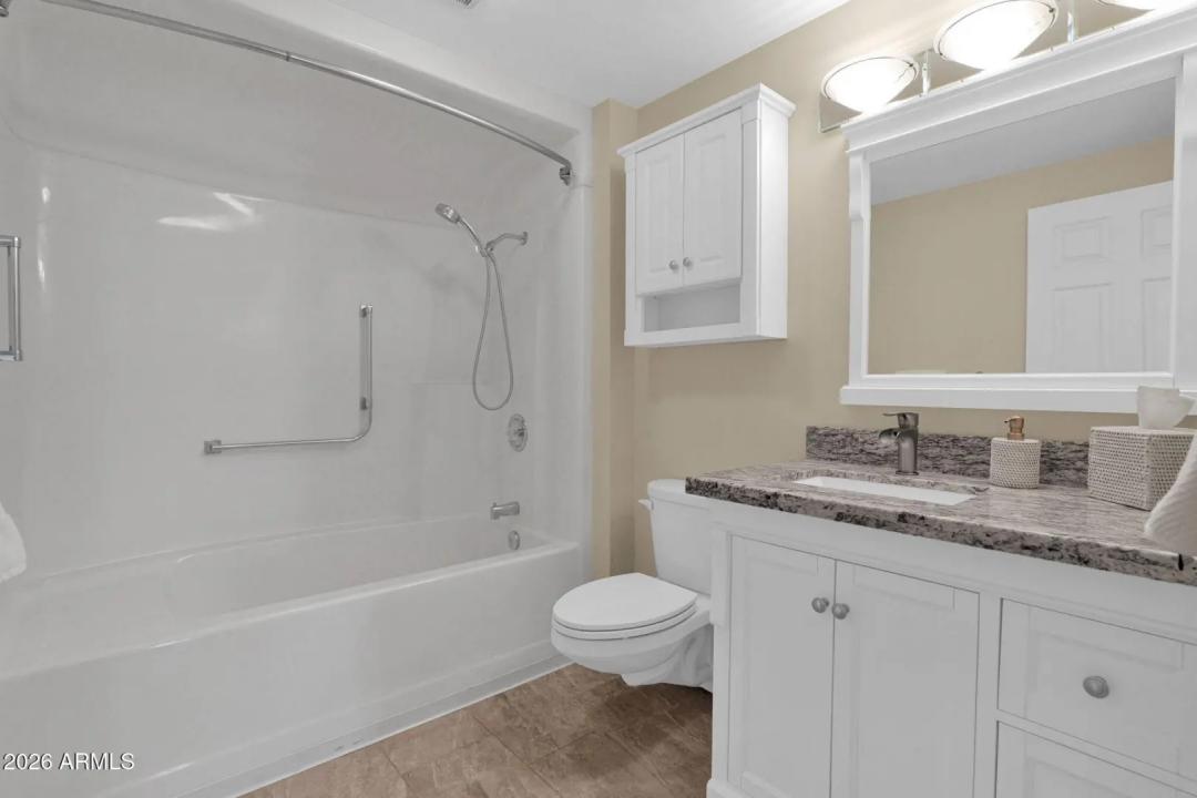 Real Estate Picture 27