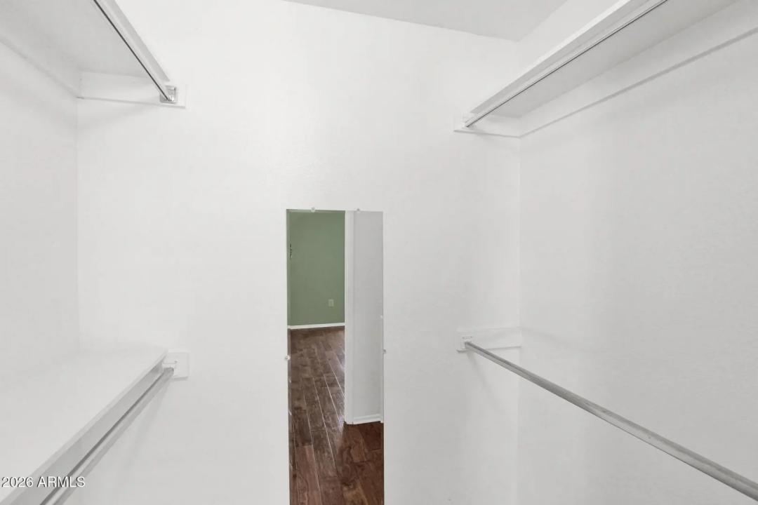 Real Estate Picture 24