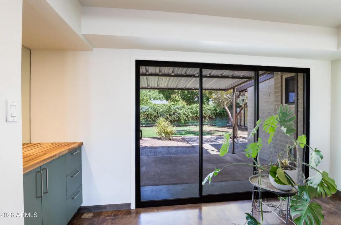 Real Estate Picture 27