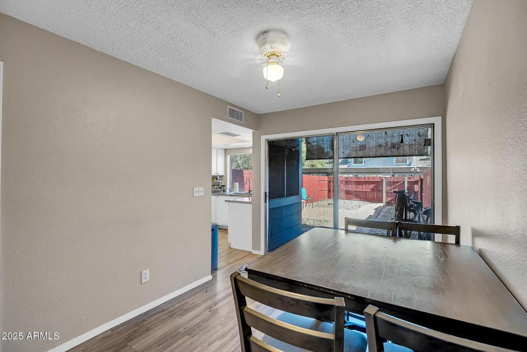 Real Estate Picture 17