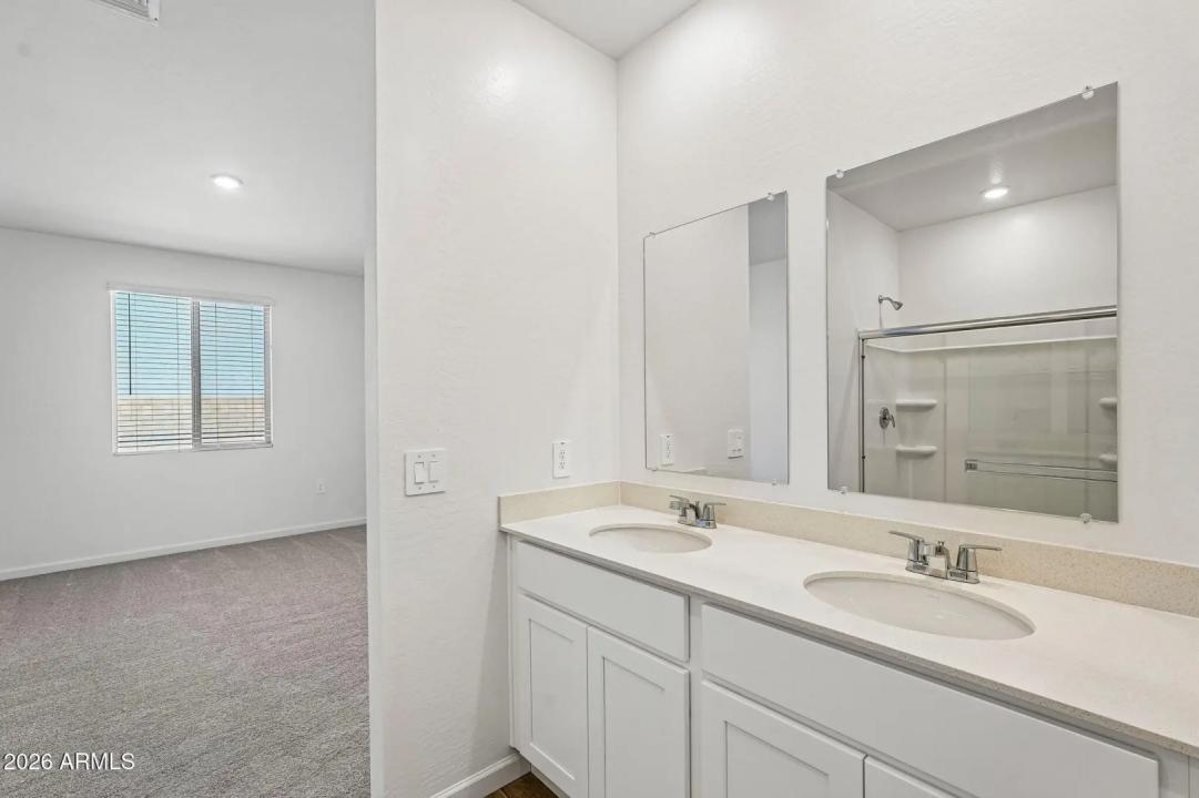 Real Estate Picture 31