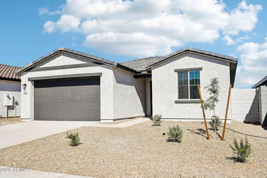 Real Estate Picture 3