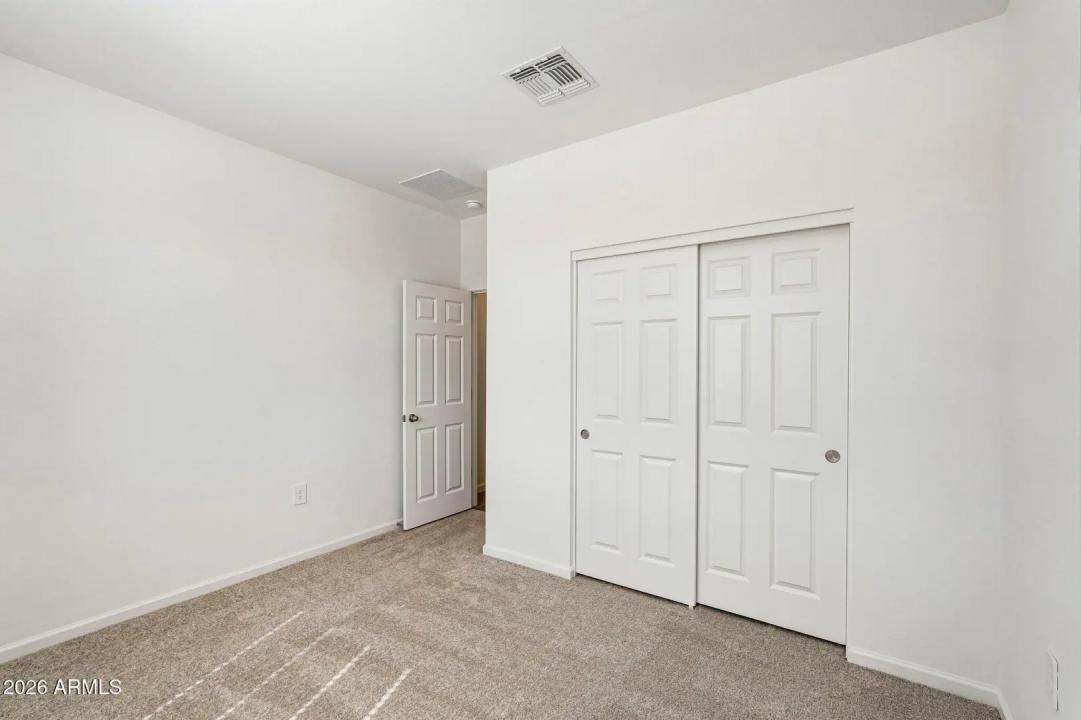 Real Estate Picture 15