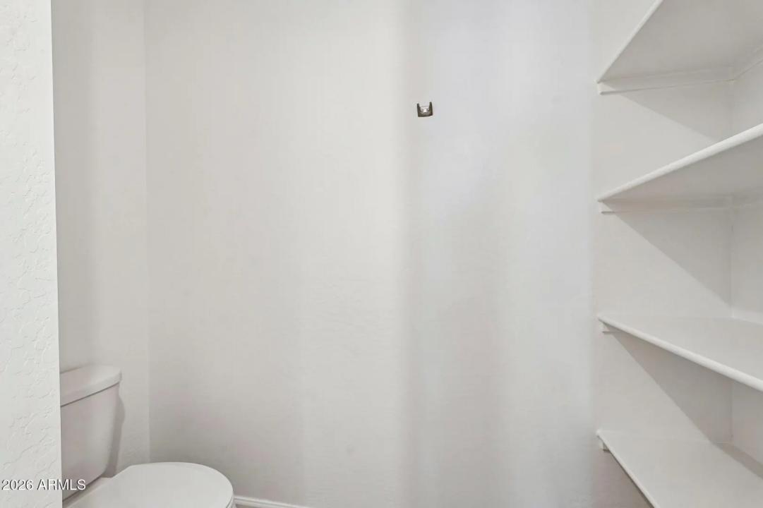 Real Estate Picture 17