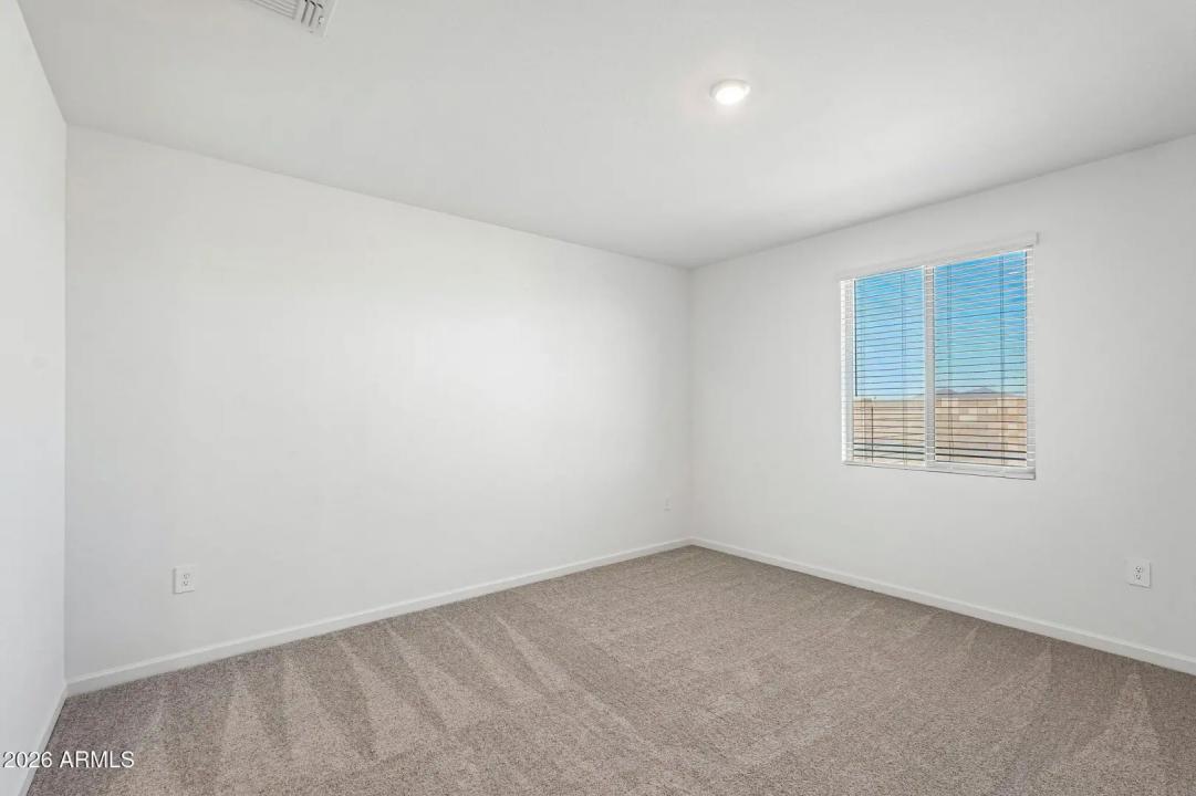Real Estate Picture 24