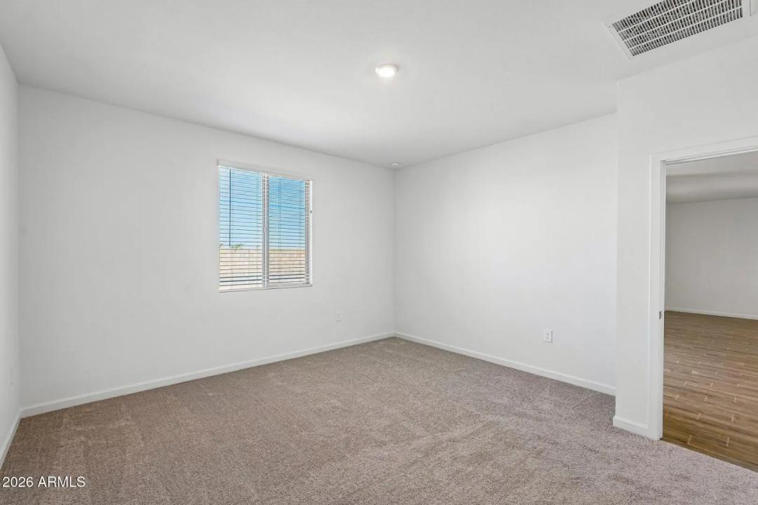 Real Estate Picture 27