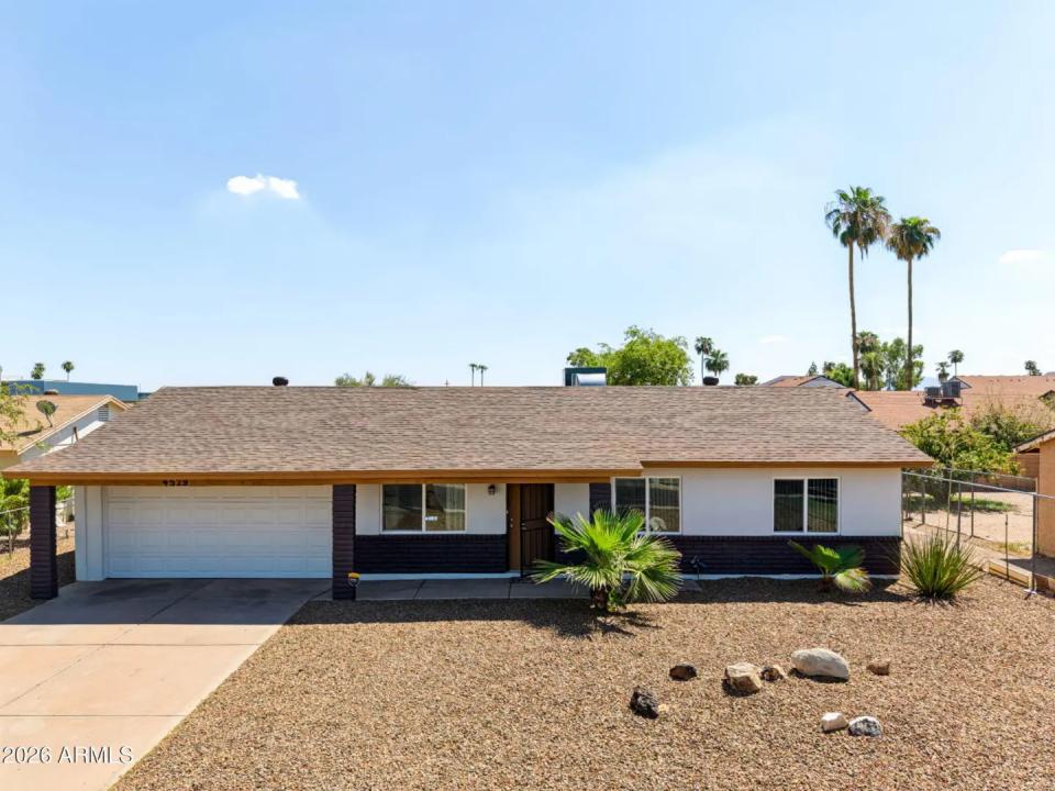 Real Estate Picture 4