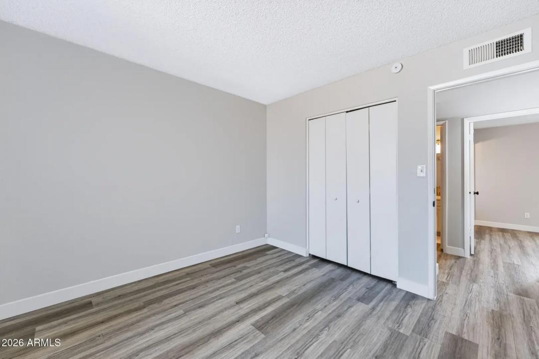 Real Estate Picture 18