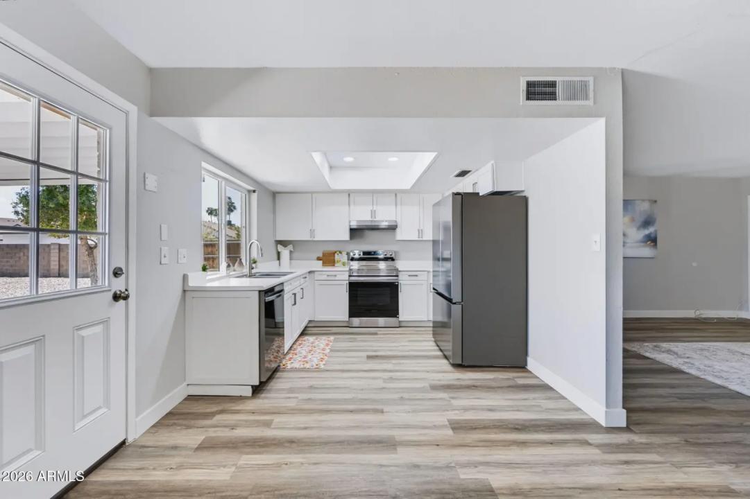 Real Estate Picture 19