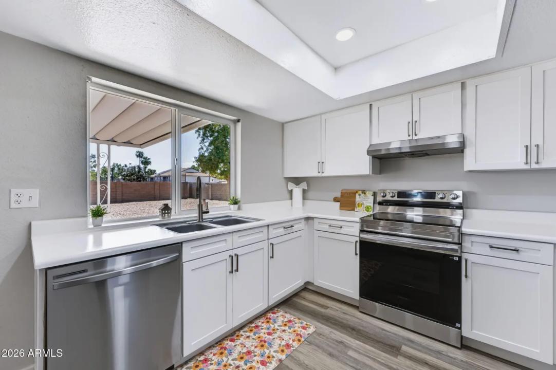 Real Estate Picture 20
