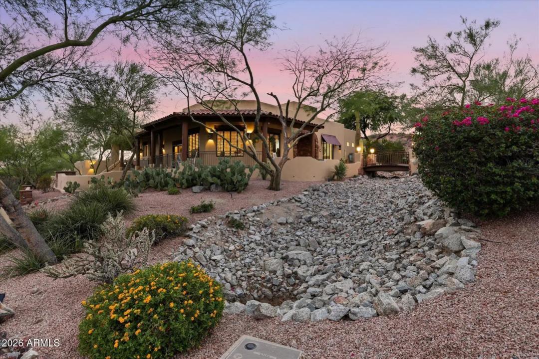 Real Estate Picture 6