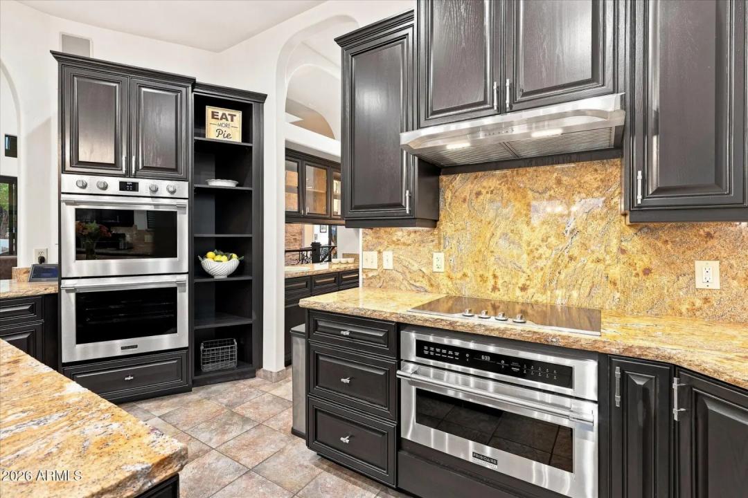Real Estate Picture 32