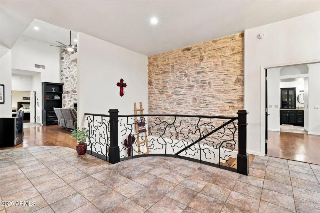 Real Estate Picture 39