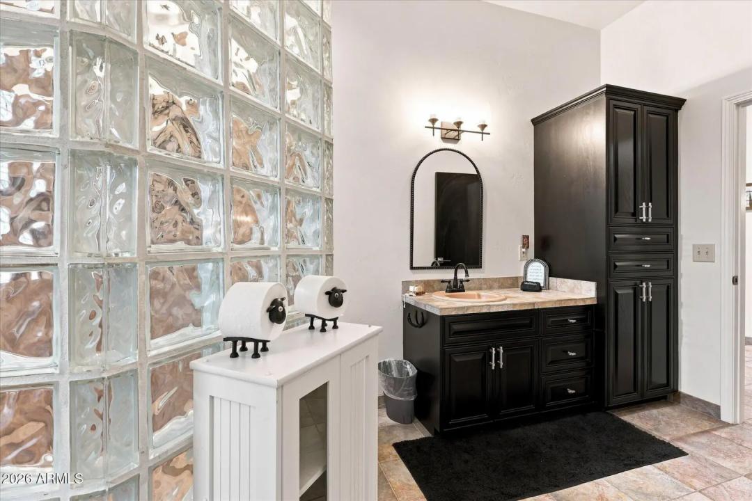 Real Estate Picture 56