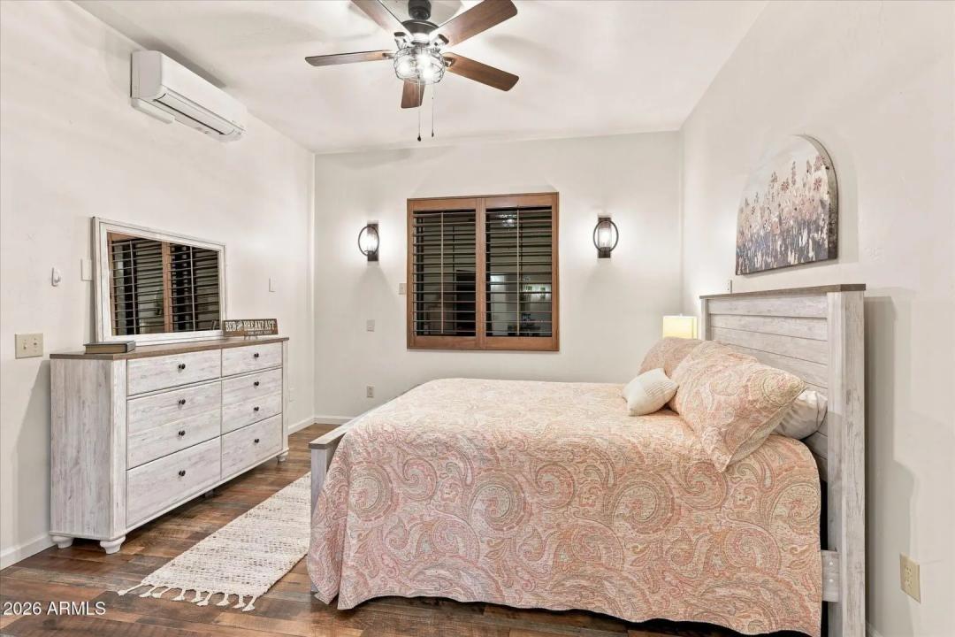 Real Estate Picture 64