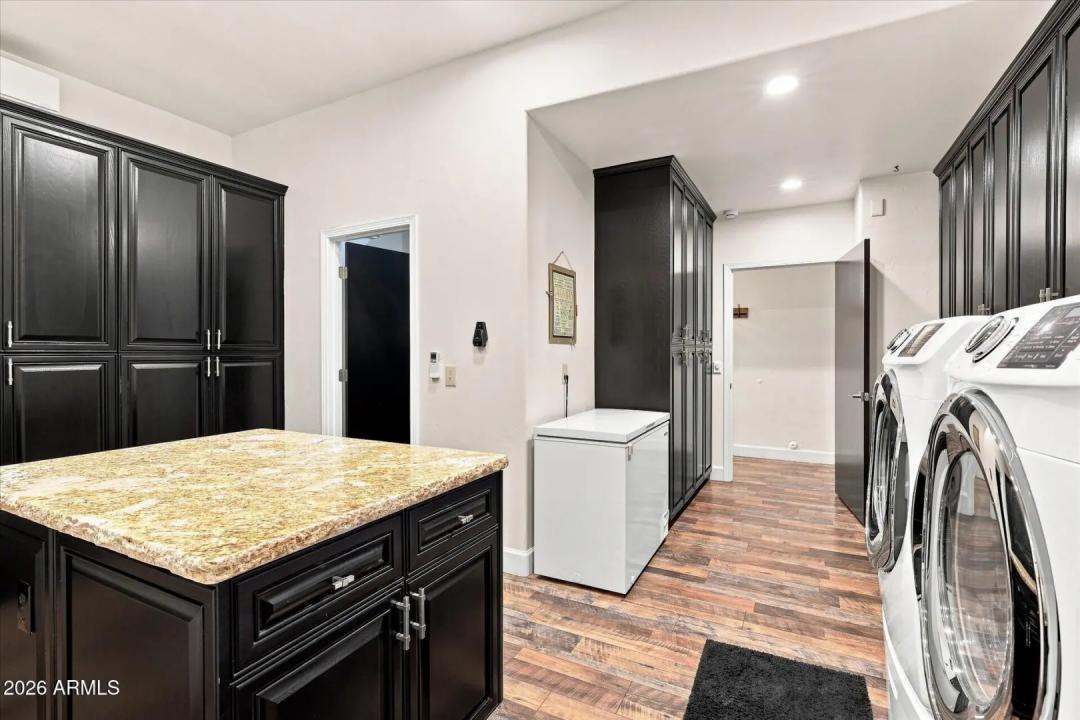 Real Estate Picture 74