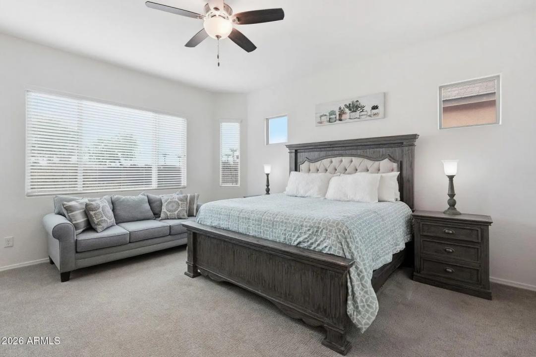 Real Estate Picture 7
