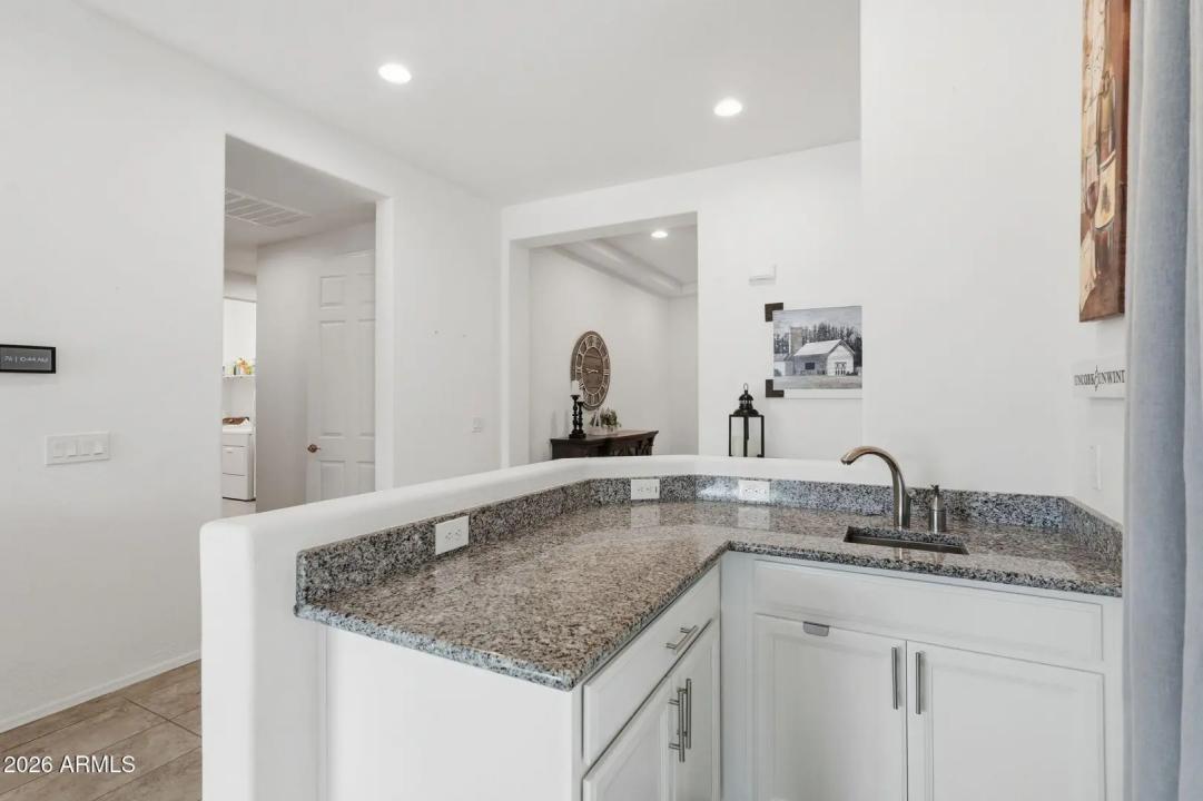 Real Estate Picture 16