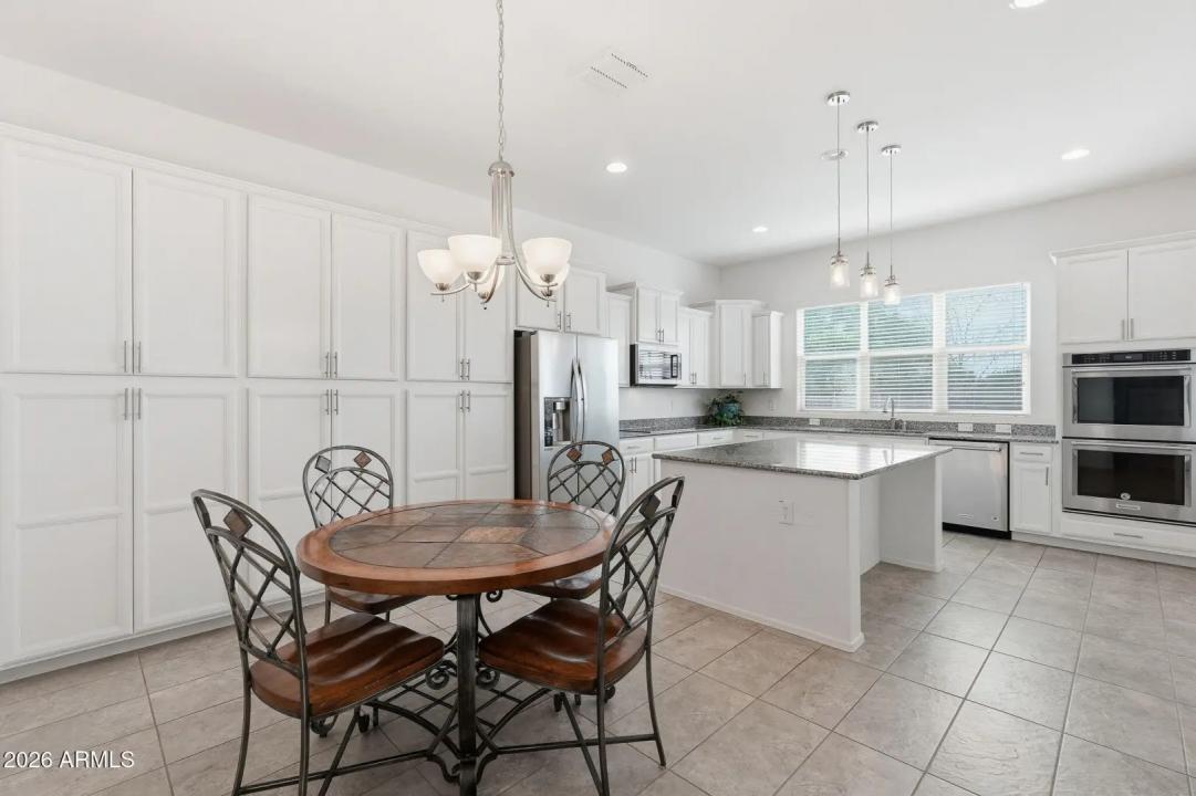 Real Estate Picture 21