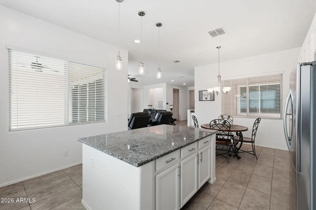 Real Estate Picture 25