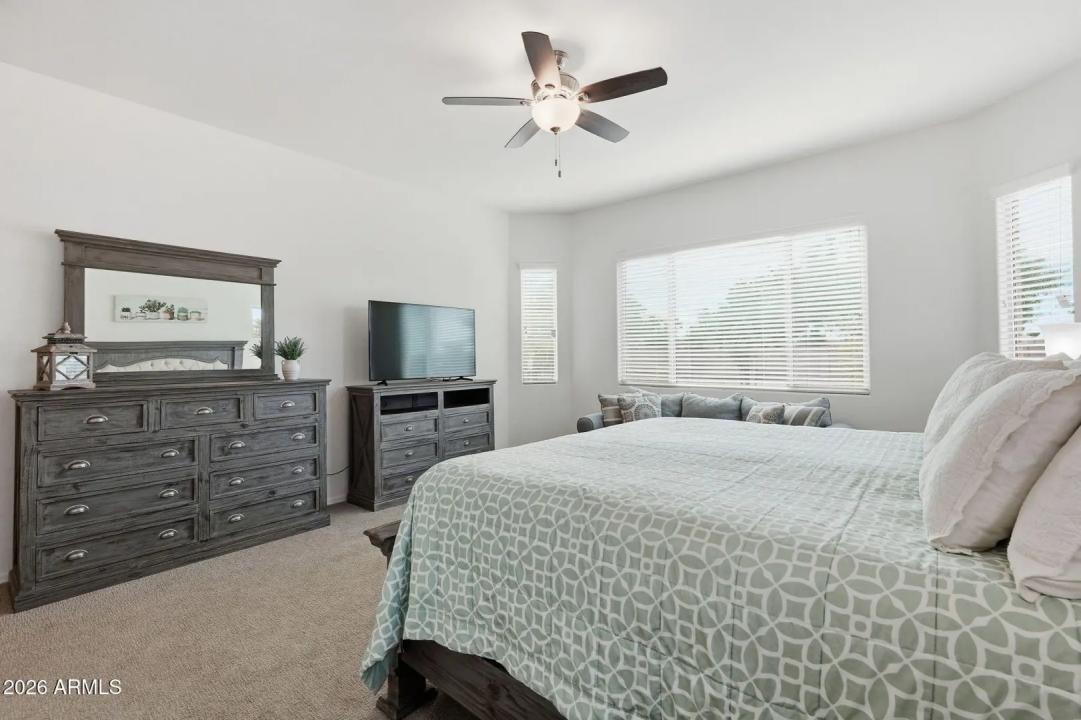Real Estate Picture 28