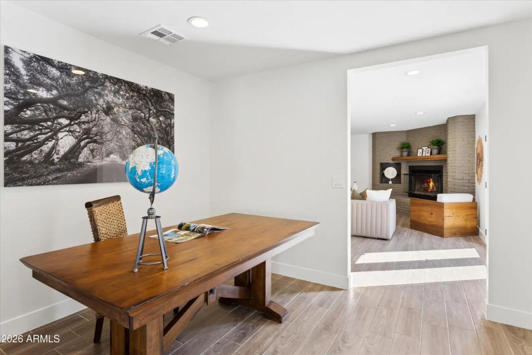 Real Estate Picture 17