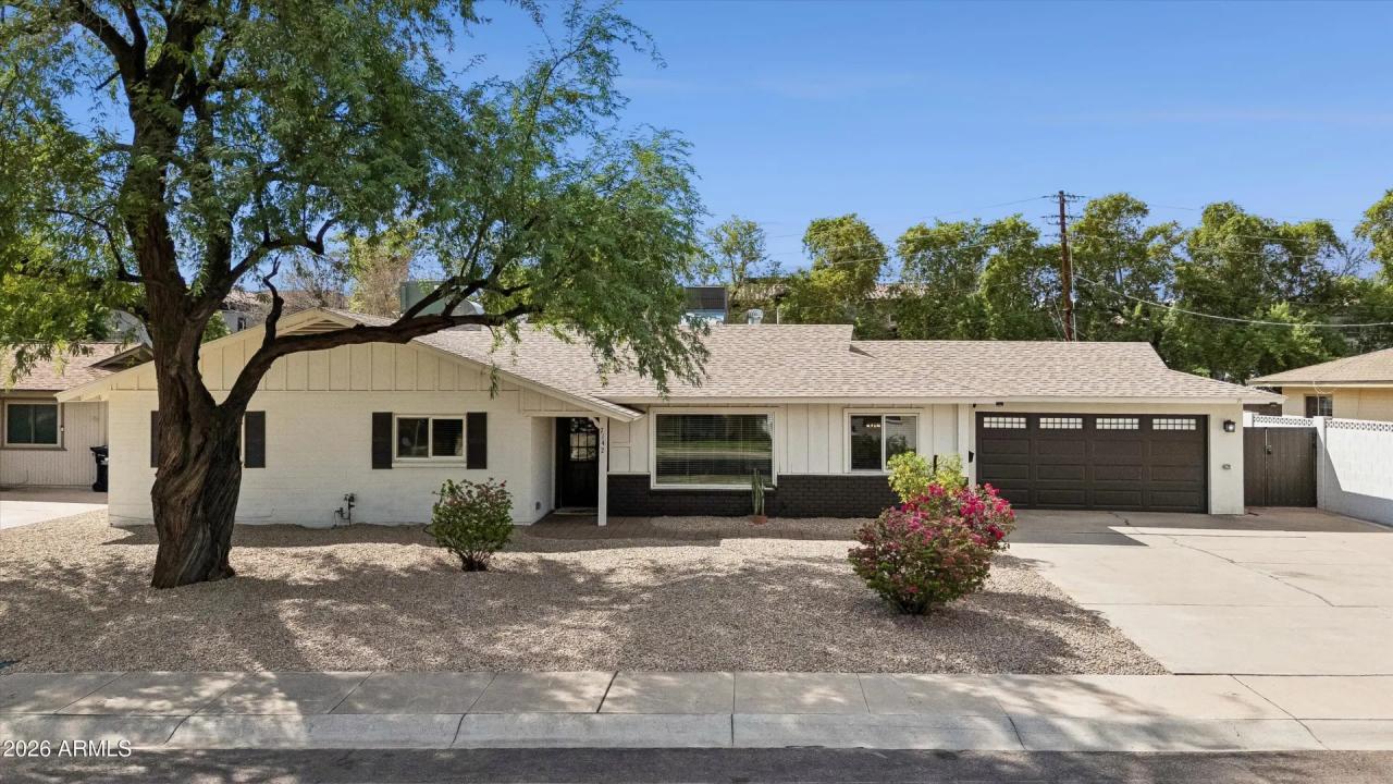 Real Estate Picture 1