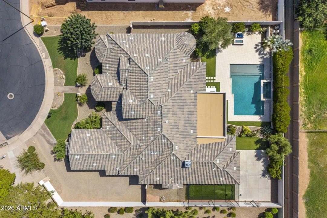 Real Estate Picture 64