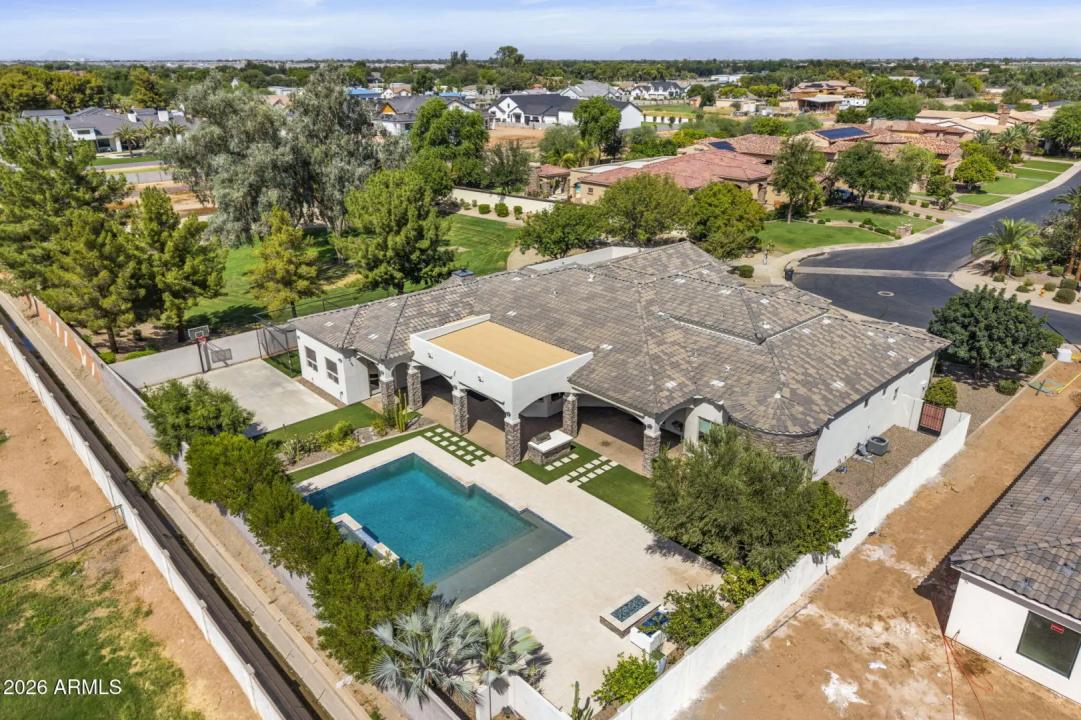 Real Estate Picture 49