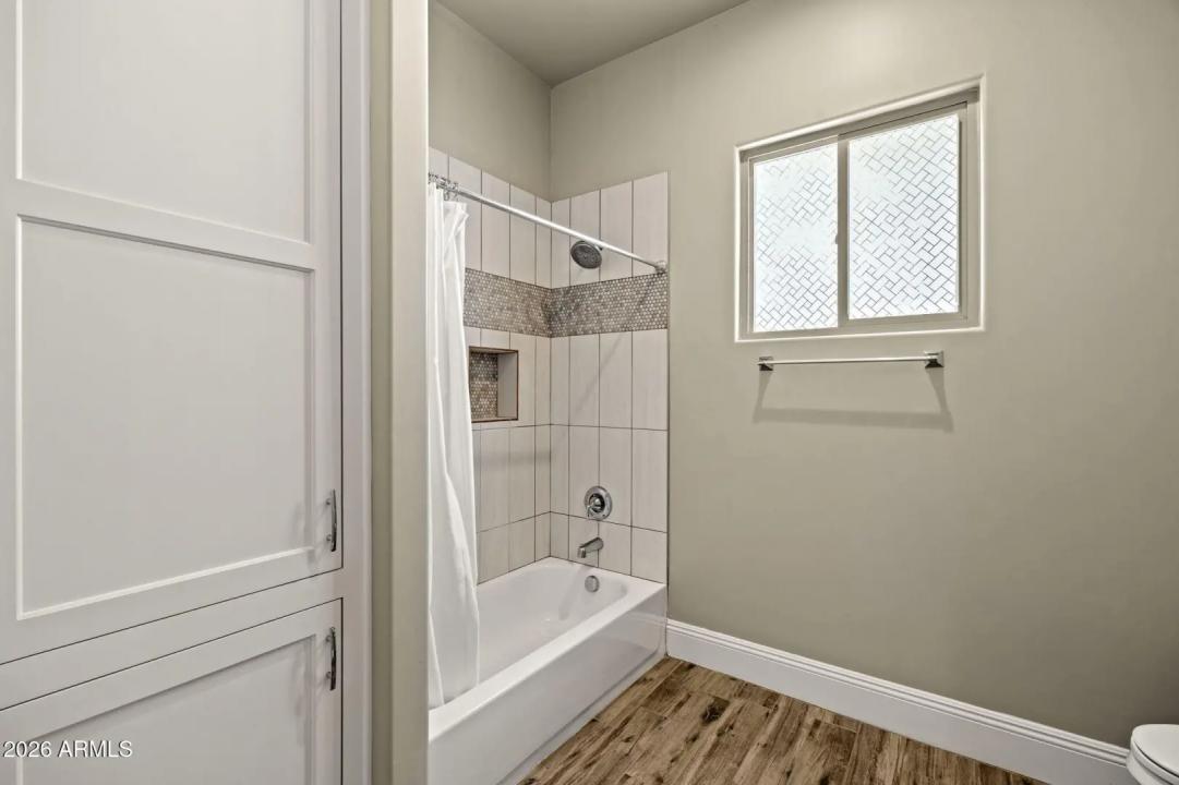 Real Estate Picture 41