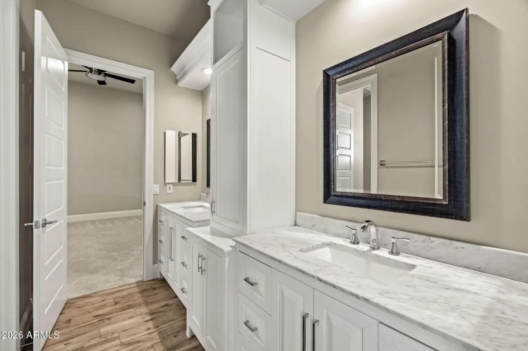 Real Estate Picture 42