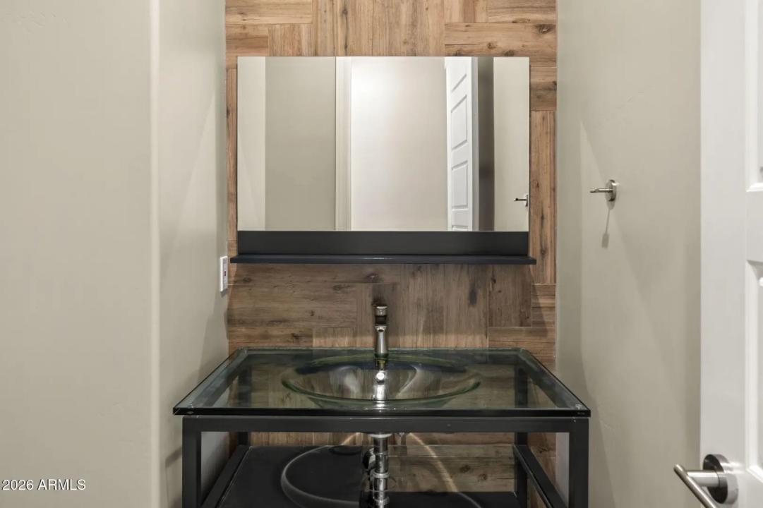 Real Estate Picture 22