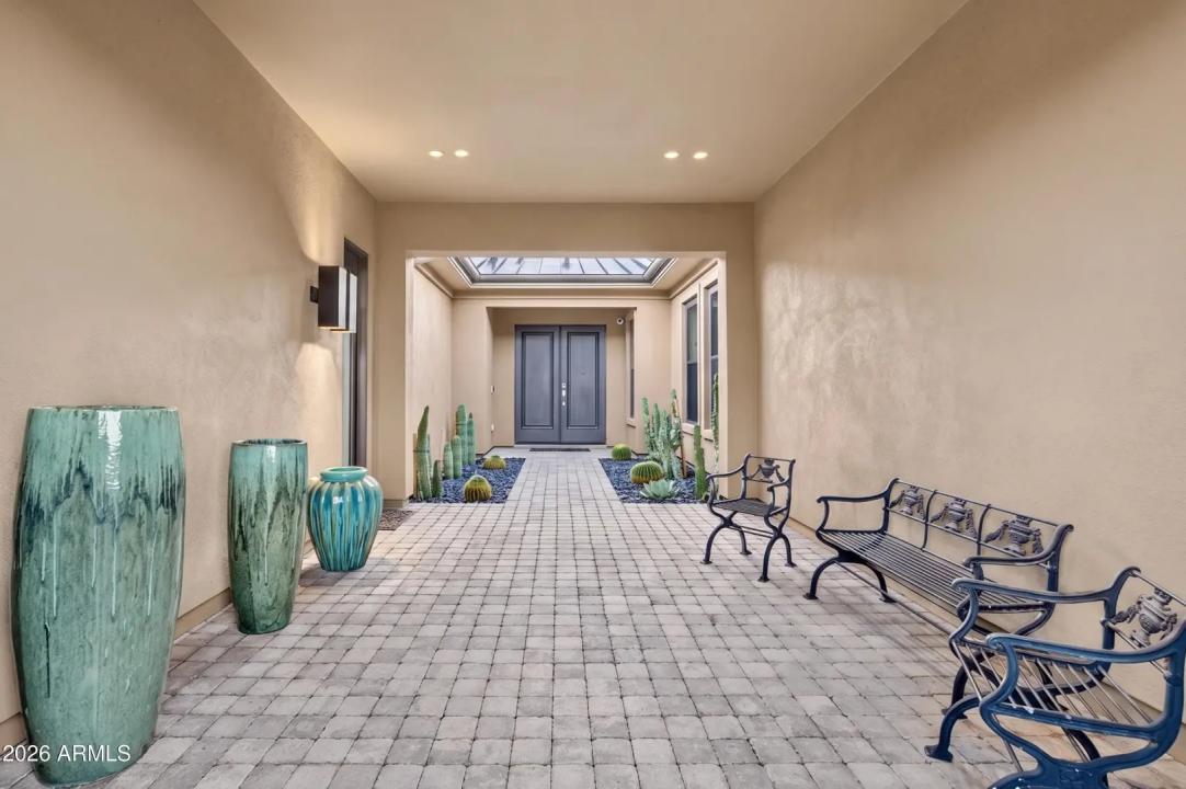 Real Estate Picture 15