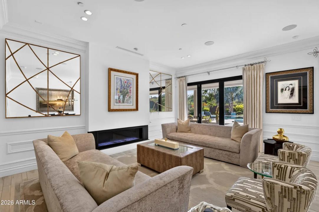 Real Estate Picture 18
