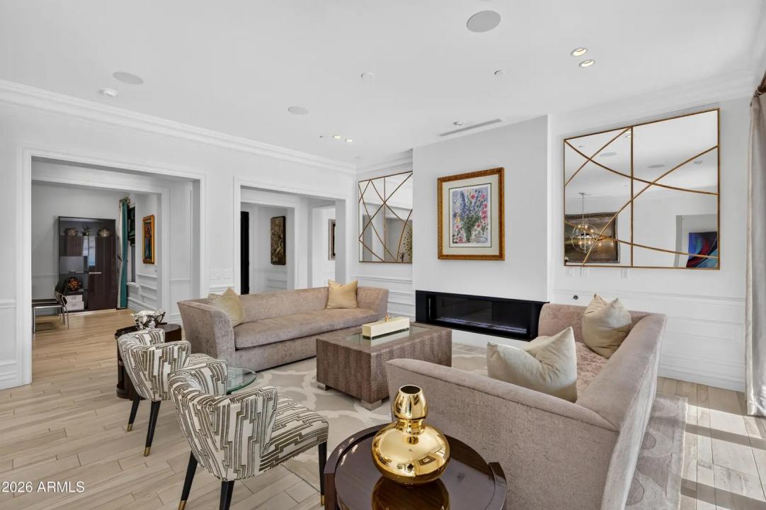 Real Estate Picture 20