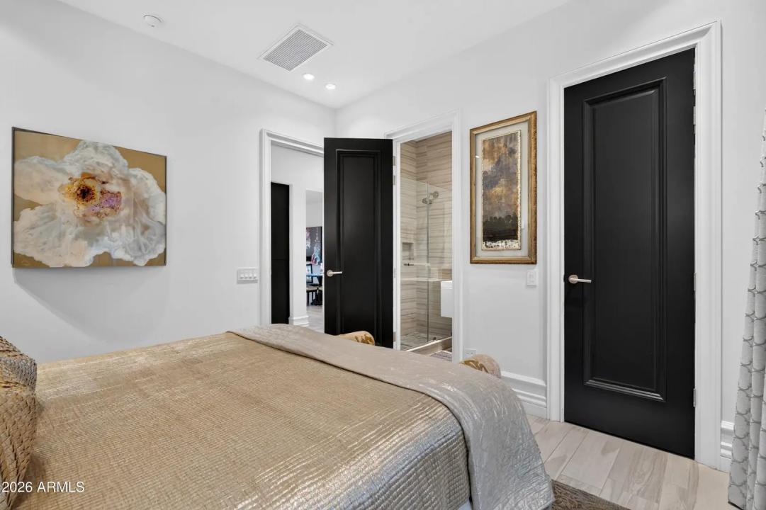 Real Estate Picture 64